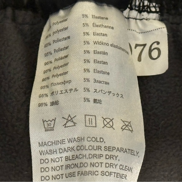 Little Donkey Andy Hybrid Shorts - Picture 4 of 9